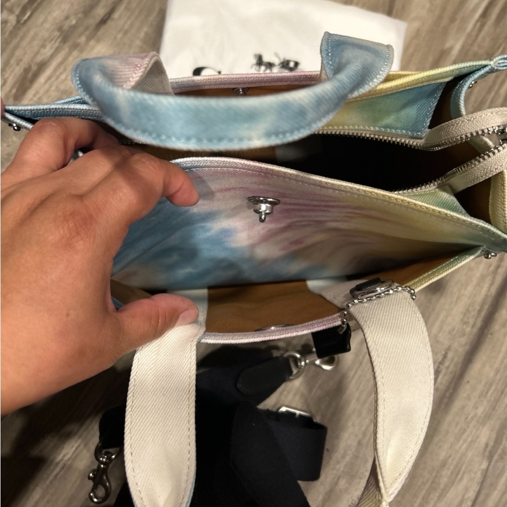 Coach cargo tote 26 Tie-Dye - Picture 6 of 6
